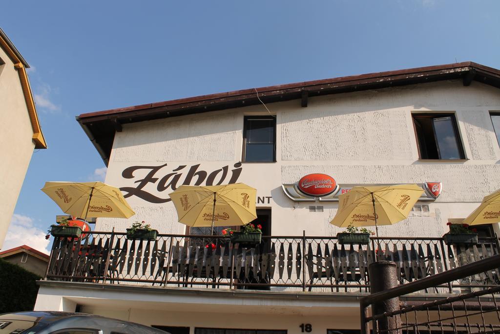 Zaboj Restaurant Hotell Karlovy Vary Eksteriør bilde